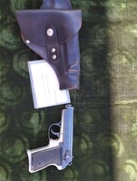 Rendőrségi 9mm-es PA63 marok lőfegyver a Kádár rendszerből