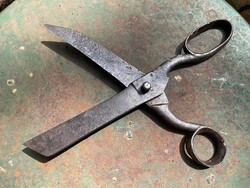 Antik nagyméretű jelzett kovácsoltvas szabóolló régi szabó olló 32 cm