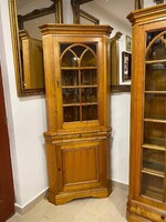 Elegáns sarokvitrin