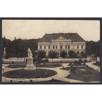 Magyarország,Szentes - Királyi Járásbíróság a Hősök emlékszobrával 1932