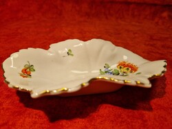 Herendi porcelán levél alakú kínáló, 15 cm