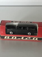 Volga modell autó