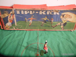TIPP  KICK - RÉGI - ANGOL -JÁTÉK -  HIÁNYOS - TEXTIL PÁLYA - FÉM KAPUK - FÉM BABÁK