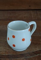 Retro Piros Pöttyös Csoda – mini porcelánbögretündér, arany peremmel!