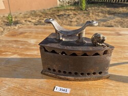 T3561 Mágus oroszlánfejes vasaló