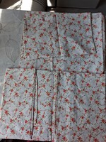 Retró pamut ágyneműhuzat 2 garnitúra. Kispárna 51x40 cm, nagypárna 77x96 cm, dunnahuzat 134x192 cm.