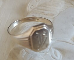 TZ jelzett 61 méretű  14 karátos 2 cm átmérőjű hibátlan pecsét gyűrű 2,55 gramm