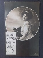 Romantikus női portré – eljegyzési gratuláció – Sümegről küldve 1912