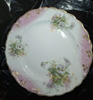 Német porcelán, fehér kála mintás szervírozó tányér aranyozással.
