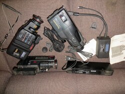 Régi retro analóg videokamera csomag Panasonic, Canon tartozékokkal  Gyűjtőknek, kelléknek