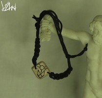 Azahriah fa medál karkötő