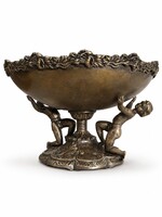 Antik bronz asztalközép puttófigurákkal és gazdag növényi ornamentikával