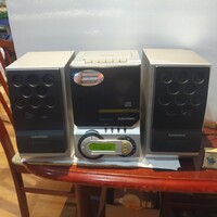 Retro újszerű grundig UMS 3000 CD-s rádiósmagnó kazetta boombox hi-fi