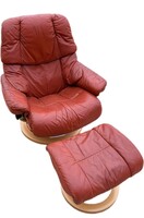 Stressless by Ekornes Reno model leather recliner with footrest in cognac brown