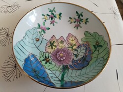Vintage kínai porcelán fali dísztálka sárgaréz burkolatban 1970-80-as évekből 18 cm