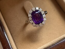 Ametiszt 0.44ct.gyémántokkal Margaréta arany gyűrű.Igazolással