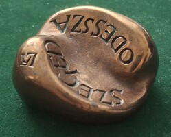 Lapis András: Szeged Odessza 1977, bronz kisplasztika, érem