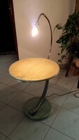 Egyedi retro bútor, design asztal lámpával