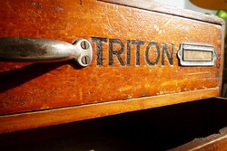 Antik szatócsbolti fiókos szekrényke MEZ Triton 4 fiókos vintage fiókos tároló 50-es évek