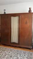 Antik neobarokk 3 ajtós ruhásszekrény – LAPRA SZEDHETŐ! (Budapest, I. kerület, lift van)
