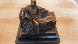 Ligeti Miklós: Anonymus – Antik bronz kisplasztika feketére pácolt fa talapzaton