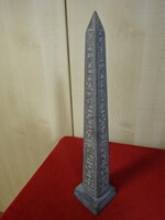 Egyiptomi obelix, kézzel vésett hieroglifák vannak rajta. Magassága: 31 cm. Jókai