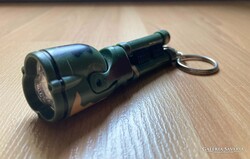 Terepszínű mini zseblámpa  - kulcstartó