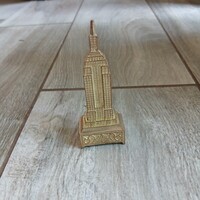 Szép régi fém Empire State Building ceruza faragó