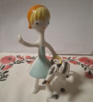 Hollóházi porcelán: Piroska és a farkas (hibátlan állapotú) Hollóházi porcelán: Piroska és a farkas (hibátlan állapotú)