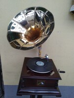Tölcséres gramofon II.