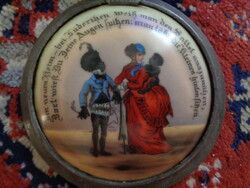 Ca 1880 porcelánra festett életkép ,söröskorsó billegő fedél