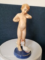 Royal Dux porcelán figura – Kisfiú libával  (Modell: 8812)”