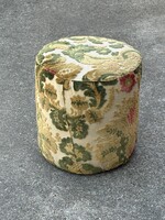 VIRÁG MINTÁS, PLÜSS HUZATÚ, KEREK, ART DECO PUFF, ÜLŐKE, LÁBTARTÓ 40 X 36 CM