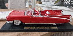 Cadillac Eldorado Biarritz 1959 / Maisto 1:18
