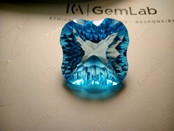 Gyüjtői darab óriási lézervágásu swiss blue topaz,luxusékszerbe félártól