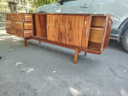 Mid century lengyel sideboard, komód, 1969, amerikai diófurnérral