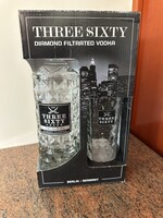 Three sixty vodka + pohár 0,7 liter 37,5% dobozban