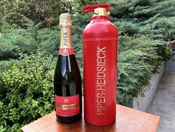 CHAMPAGNE CLUB - Piper-Heidsieck Code Red Edition pezsgőtok Piper-Heidsieck pezsgővel