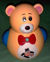 Retro MINÖSÉGI JIEGO TOYS ROLLY POLLY interaktív keményműanyag keljfeljancsi típusú maci 12 cm