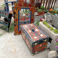 Horányi Ilus hagyatéka festett bútorok láda 65 cm X 41 cm 42 cm