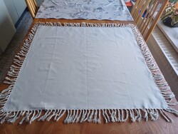 Négyzet alakú boho terítő rojtokkal - Hibátlan