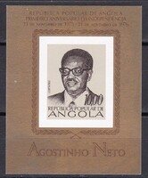 1976 Angola Agostinho Neto Postatiszta Vágott Blokk