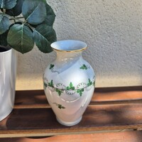 Herendi porcelán kisváza, petrezselyem mintás (PE) dekor, kézzel festett, aranyszegély, 12 cm