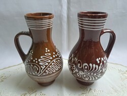 2 db Népművészeti kerámia bokály, korsó 16 cm