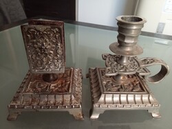 Század eleji fém sétáló gyertyatartó és gyufatartó, dombornyomott növényi historizáló motivumokkal!
