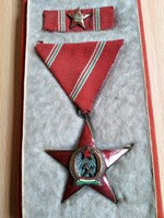 Magyar Népköztársaság Érdemrend, 1949, dobozzal, miniatűrrel. Szép állapotban.