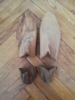 Antique Wooden Shoe Tree Pair – Pest-Free, Beautiful Grain