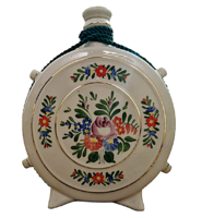 HOLLÓHÁZI PORCELÁN PÁLINKÁS BUTELLA / KULACS - KÉZZEL FESTETT NÉPI VIRÁGMINTÁVAL