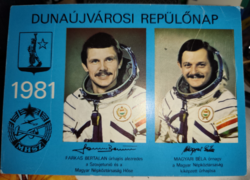 RITKASÁG!1981. Dunaújvárosi Repülőnap képeslap Farkas Bertalan és Magyari Béla EREDETI aláírásával