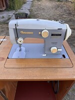 Naumann elektromos asztali varrógép